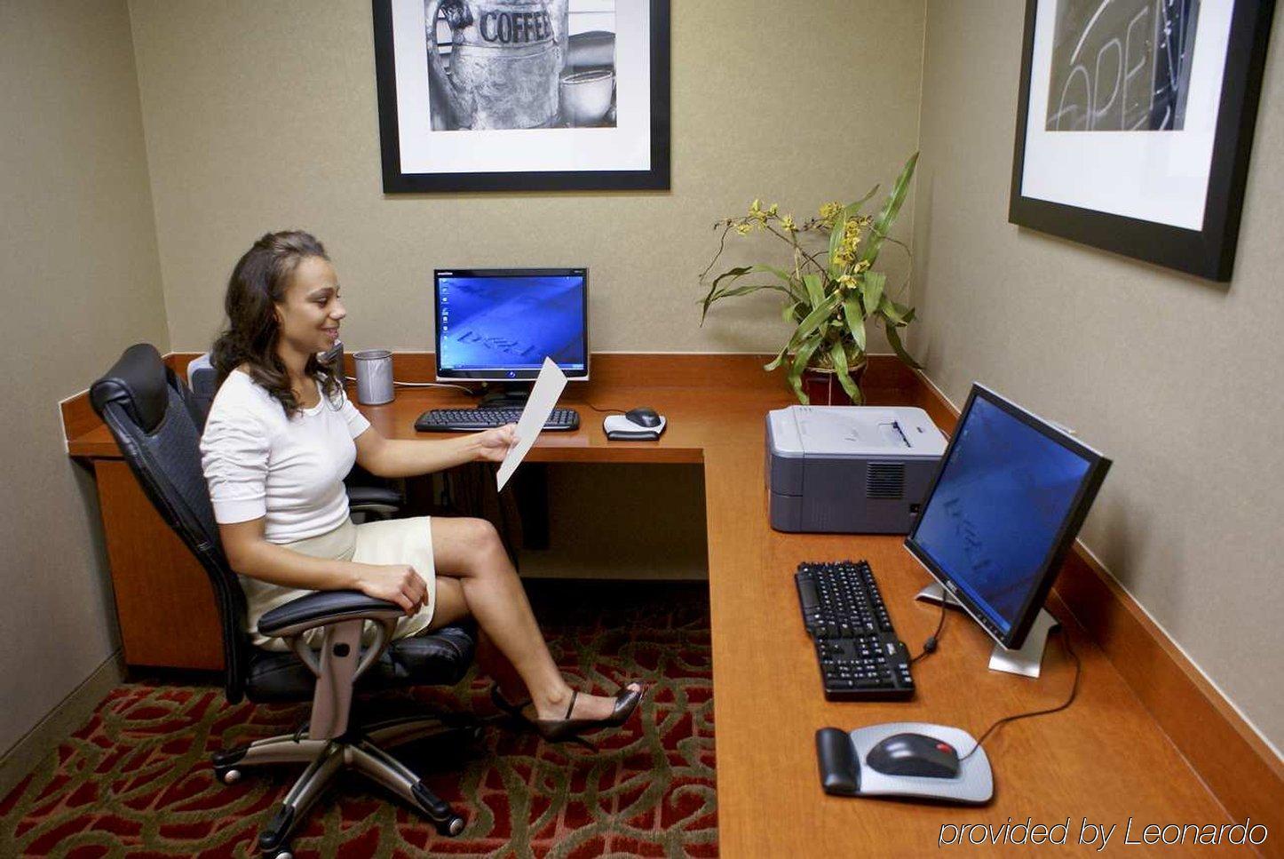 Hampton Inn&Suites Camarillo Facilidades foto